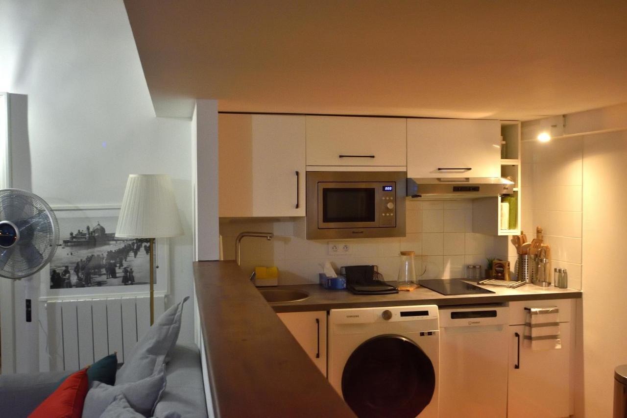 Apartment 33 On The Old Historic Senate Square Nisa Exterior foto