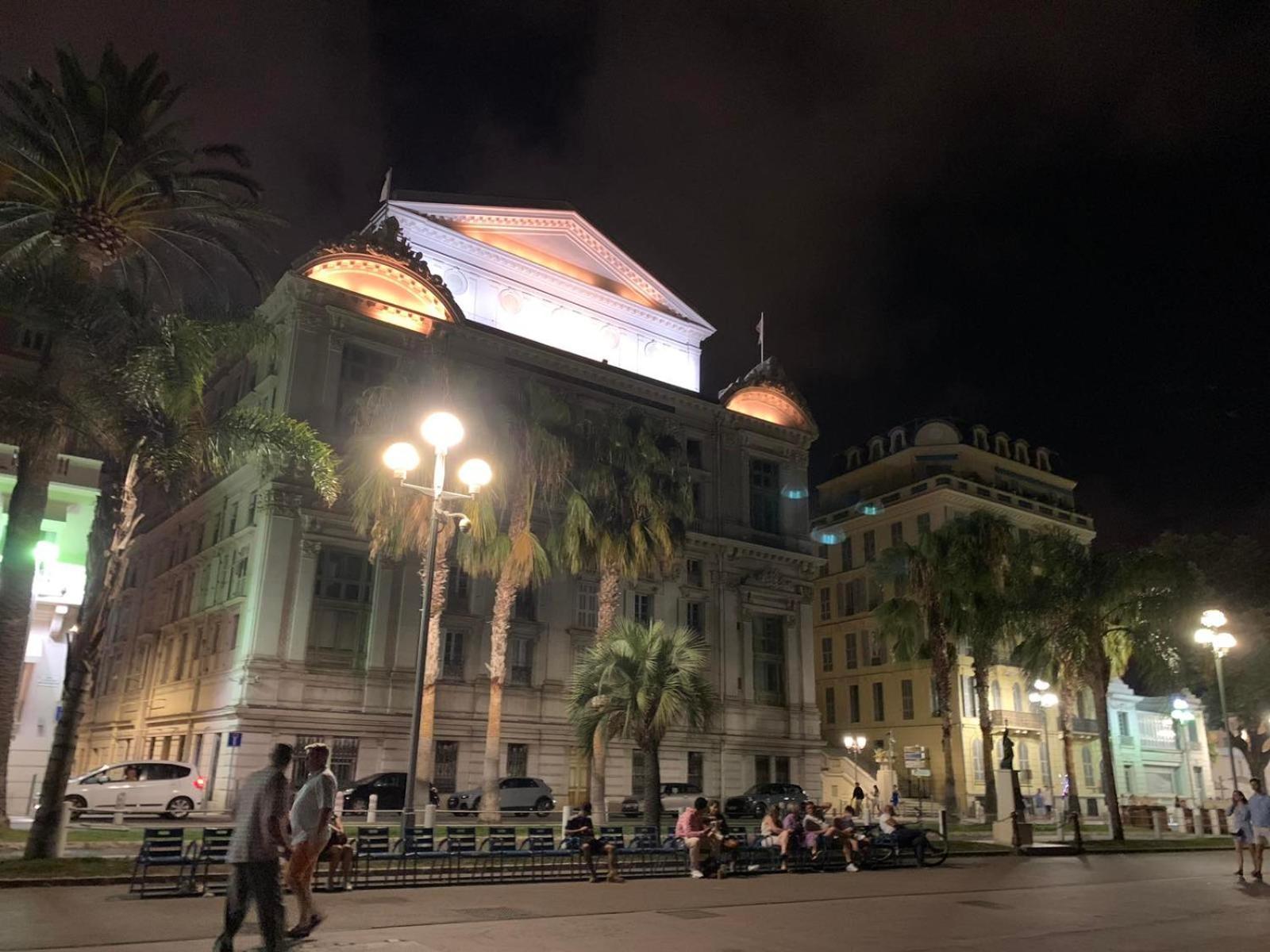 Apartment 33 On The Old Historic Senate Square Nisa Exterior foto